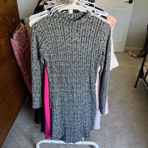 Abercrombie and fitch grey knit long sleeve dress
